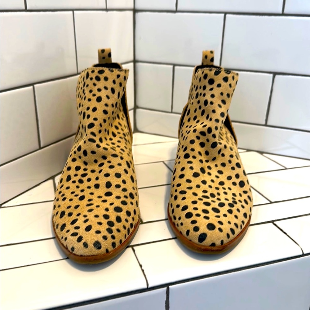 Dolce Vita Kaidie Leopard ankle boots